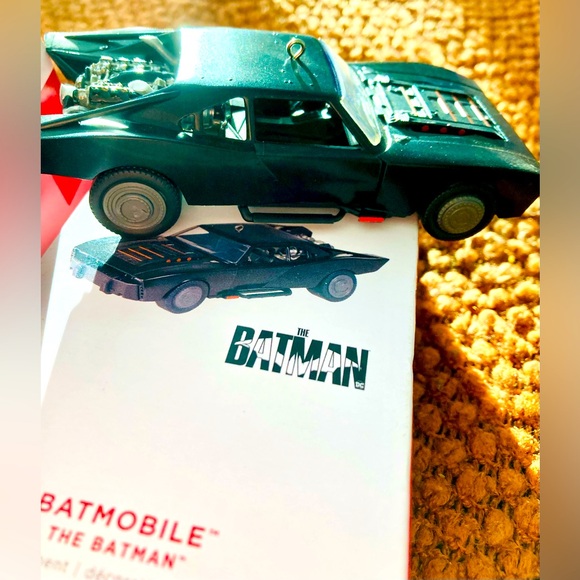 Batmobile ornament a classic car /toon - Picture 4 of 5